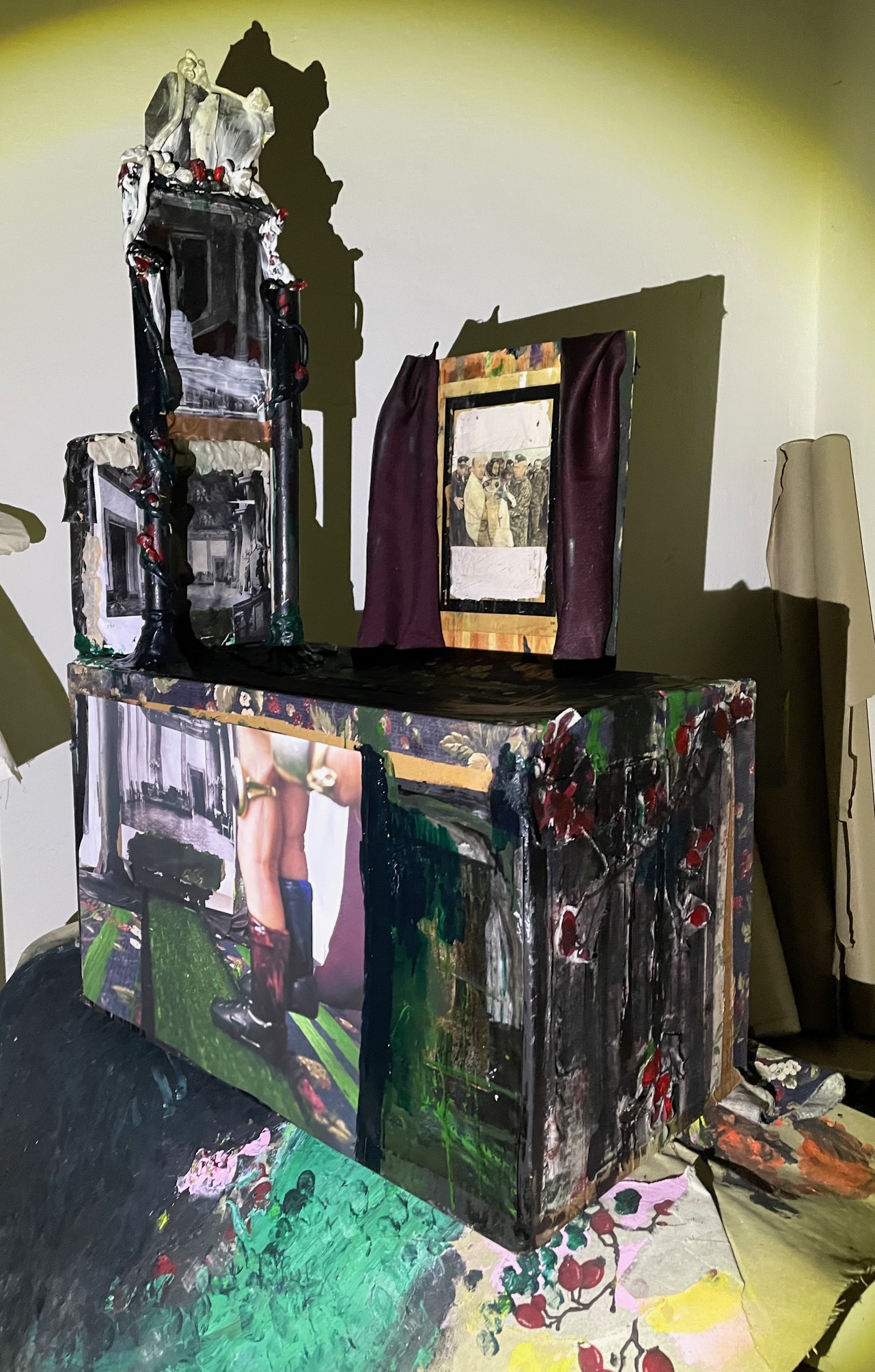 Chantal Hoefs – Die Finger tragen Stiefel und die Regierung weiss nicht weshalb